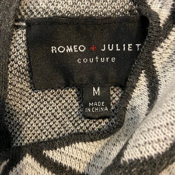 Romeo & Juliette Couture Womens Sleeveless Sweater Dress Size Medium - Picture 5 of 5